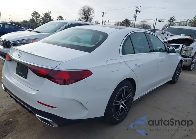 W1KLF4GB1SA124694: 44409040