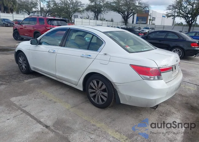 1HGCP3F85BA031072: 44409060