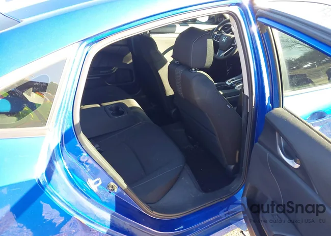 19XFC2F77HE015843: 44409152