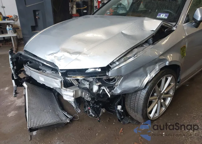 WAUEFGFF7F1033683: 44409189