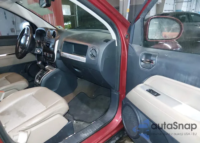 1C4NJDEB4ED734418: 44409194