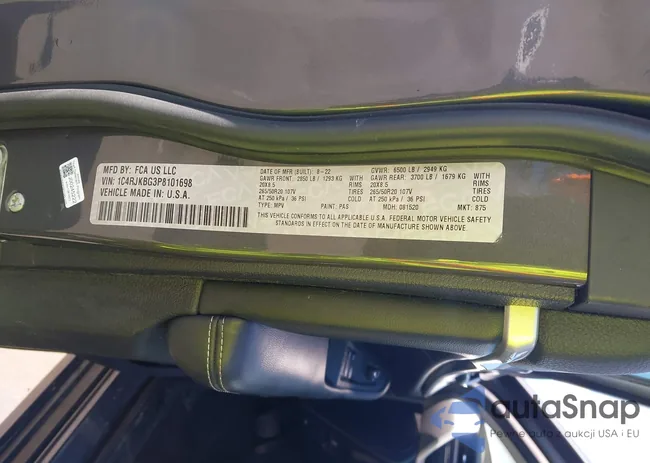 1C4RJKBG3P8101698: 44409220