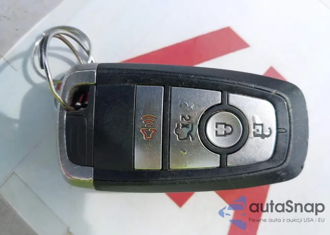 3FA6P0G72LR255557: 44409281