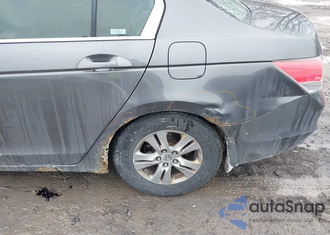 1HGCP2F44BA059243: 44409313