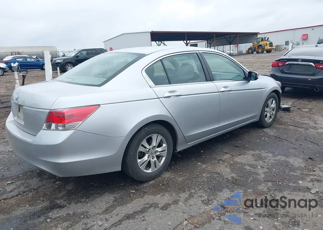 1HGCP26498A159105: 44409408