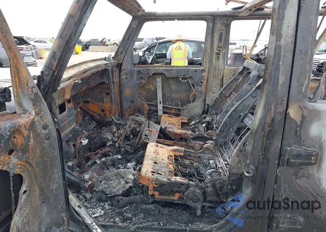 1C4HJWDG7DL676590: 44409414