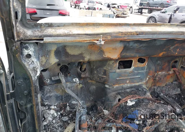 1C4HJWDG7DL676590: 44409414