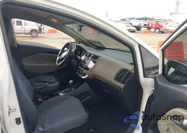 KNADM4A30G6555539: 44408553