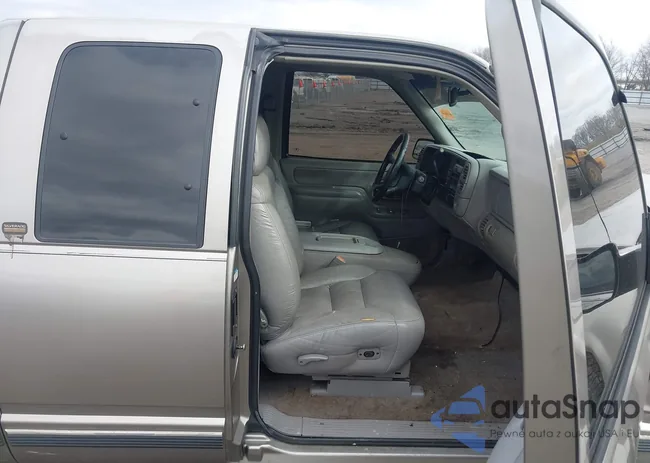 2GCEC19R8W1227261: 44408555