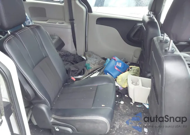 2C4RDGCG3KR807778: 44408556