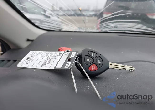 2T1BU4EE0BC723686: 44408564