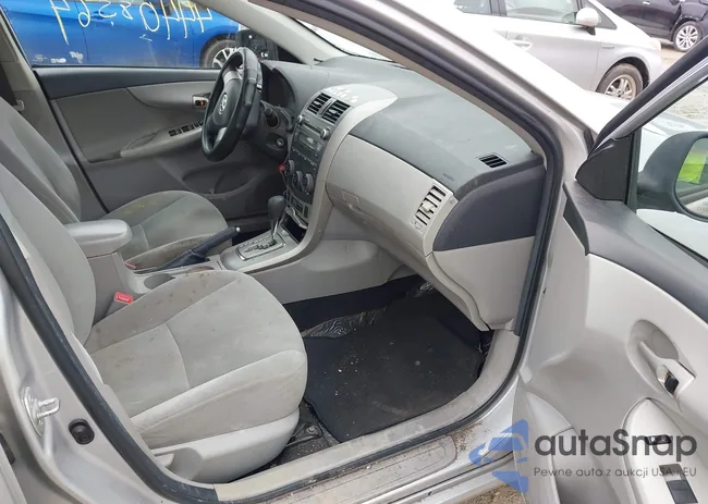 2T1BU4EE0BC723686: 44408564