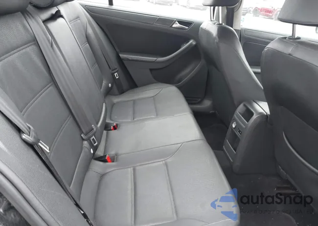 3VWDP7AJ7CM379929: 44408580