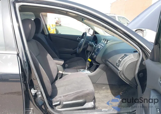 1N4AL2AP6BN469902: 44408682