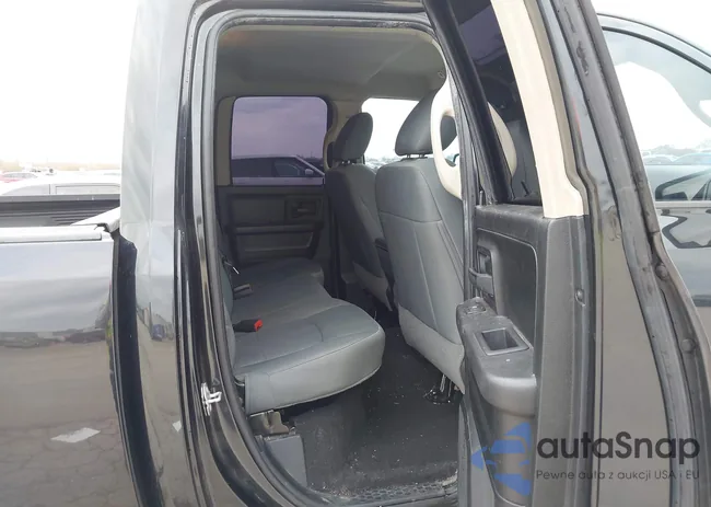 1C6RR6FT6JS305260: 44408823