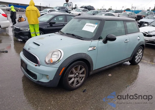 WMWSV3C56CTY18450: 44409928