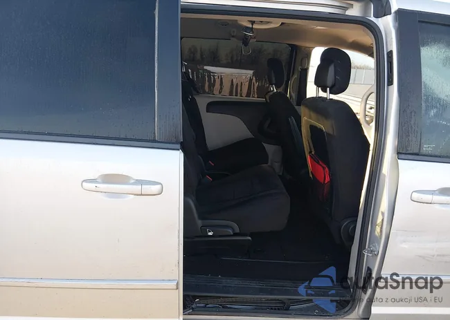 2D4RN3DG0BR731072: 44409942