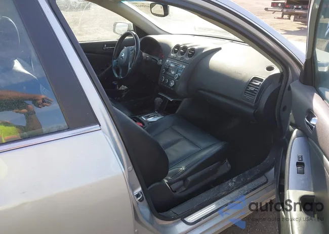 1N4AL2AP7CN405806: 44409944