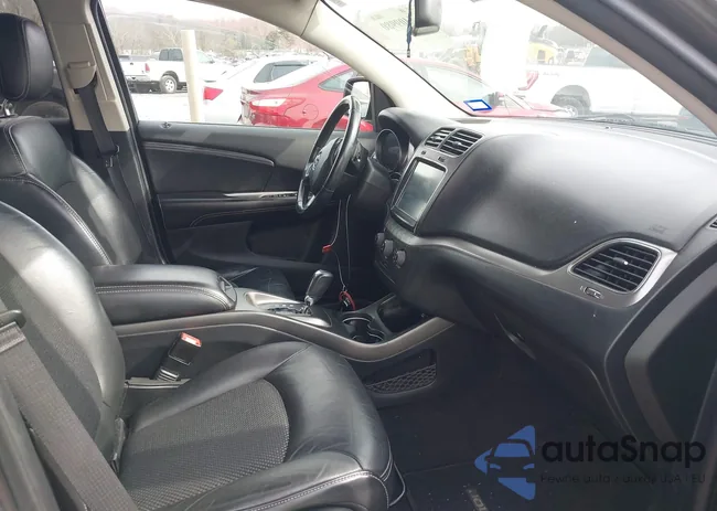 3C4PDCGGXHT553986: 44409980