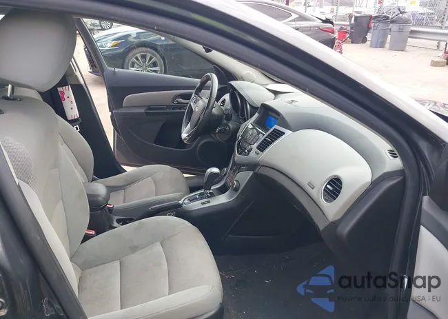 1G1PC5SB0D7112319: 44410047