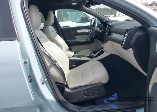 YV4162UK8K2103729: 44410138