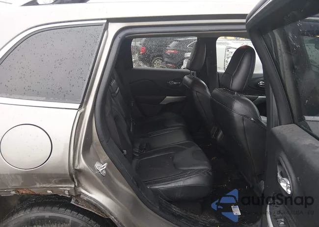 1C4PJMLB1JD617563: 44410144