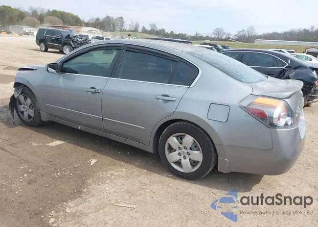 1N4AL21E18N538499: 44410187