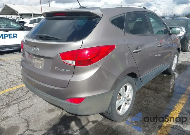 KM8JU3AC4DU717997: 44410270