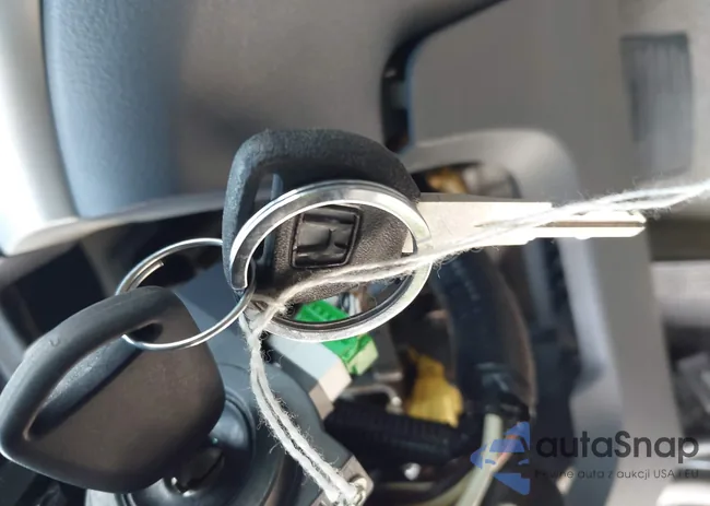 JH4CL96837C005643: 44410279