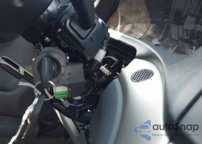 JH4CL96837C005643: 44410279