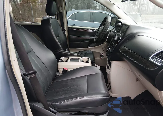 2C4RC1CGXCR338948: 44409510