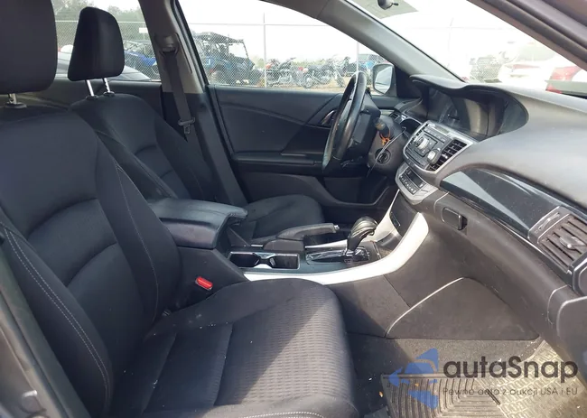 1HGCR2F59FA215897: 44409552