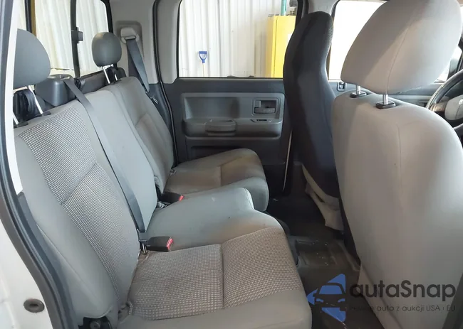 1D7HE48N28S541536: 44409587