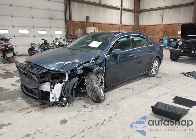 W1K3G4FB1LW045836: 44409622