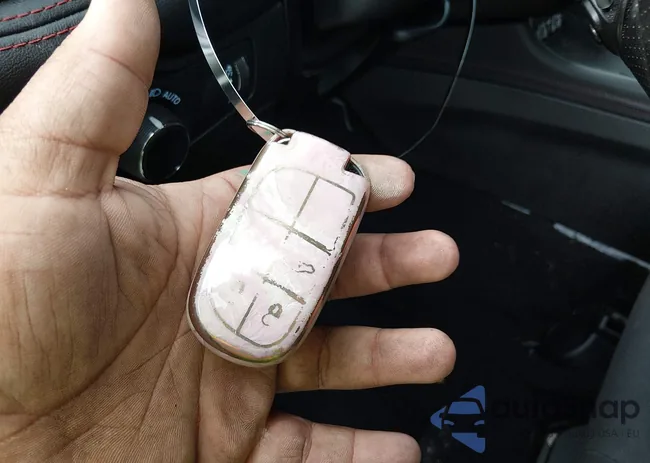 1C4SDHCT1PC720028: 44409728