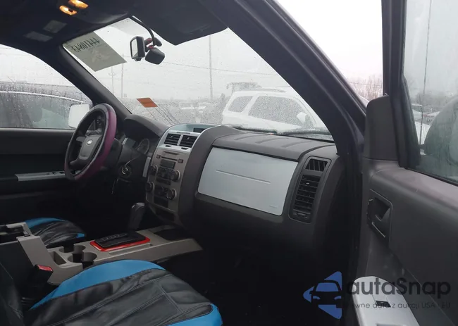 1FMCU03148KA77343: 44410843