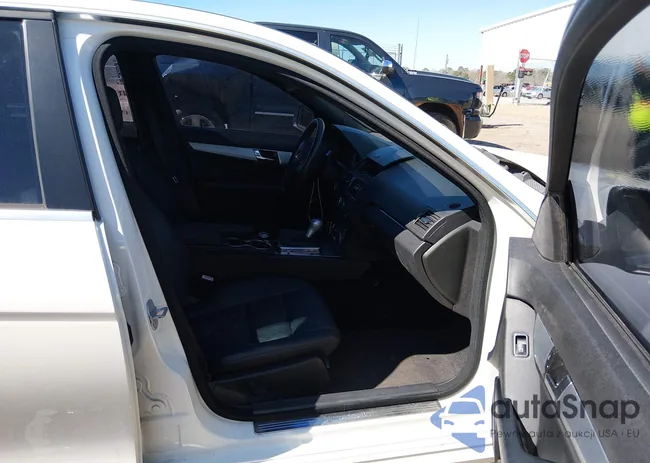 WDDGF54X38F195141: 44410860