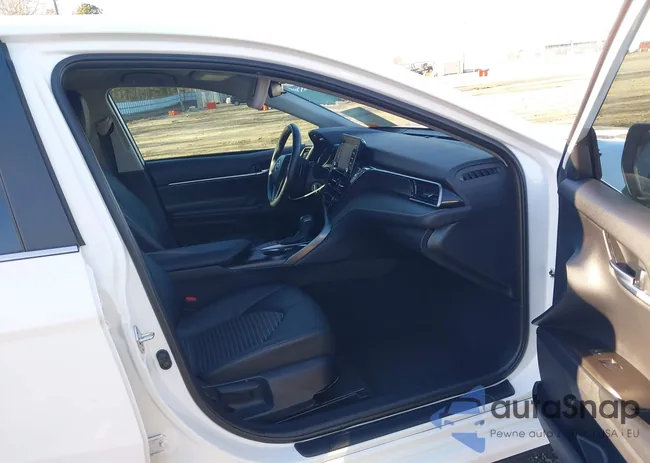 4T1G11AK3NU707302: 44410869