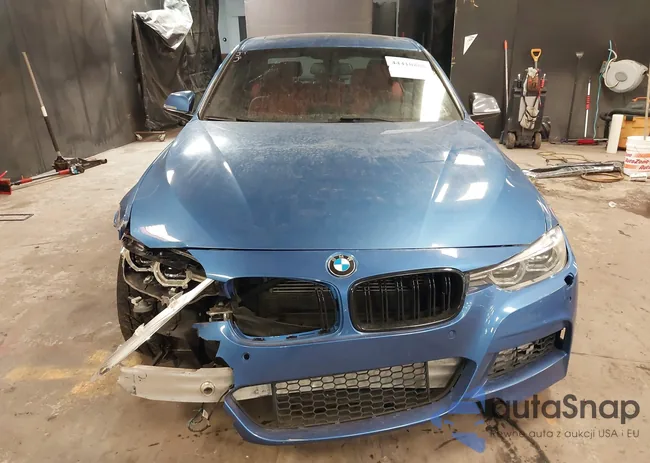 WBA8B7C36HK858582: 44410888