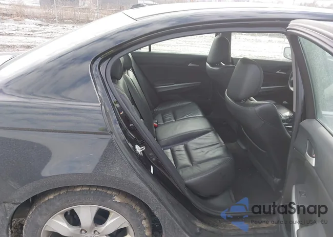 1HGCP36878A082324: 44410912