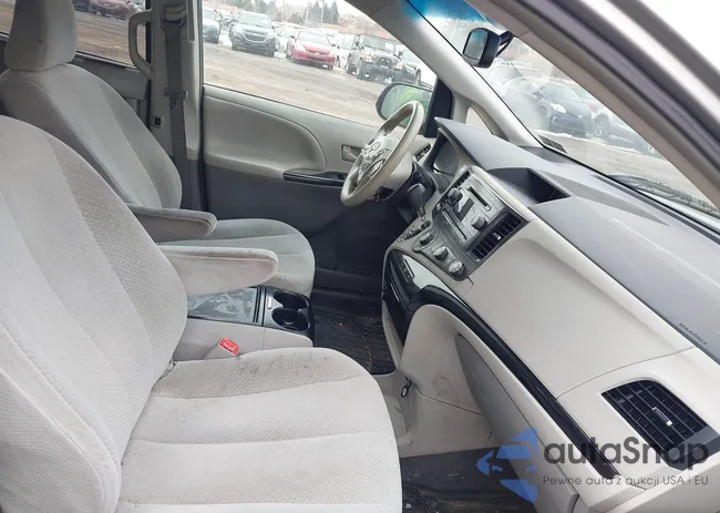 5TDKK3DC6CS264818: 44410924