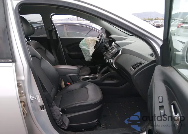 KM8JU3AC8DU715914: 44411053