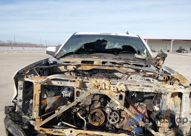 3GTU2UEC7EG546271: 44411085