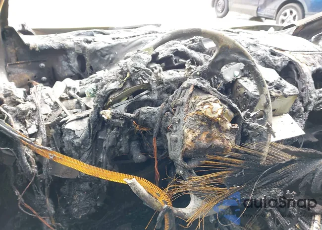 KNAFX4A84F5263666: 44411112