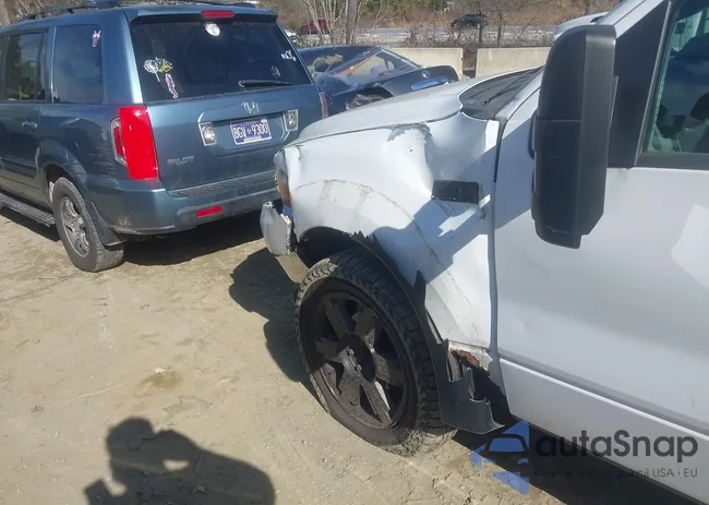 1FTRX12W88FB78936: 44411208