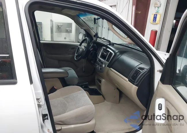 4F2CZ94173KM52210: 44411247