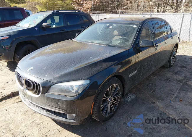 WBAKB8C58BCY65130: 44411248