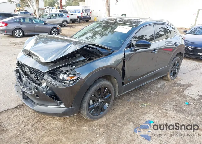 3MVDMBEY2NM443561: 44411265