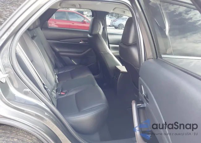 3MVDMBEY2NM443561: 44411265