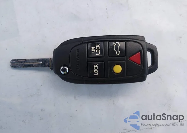 YV4952CYXC1618282: 44411279